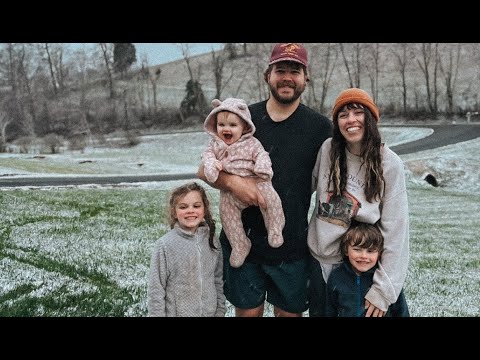 FIRST SNOW DAY AS A FAMILY!