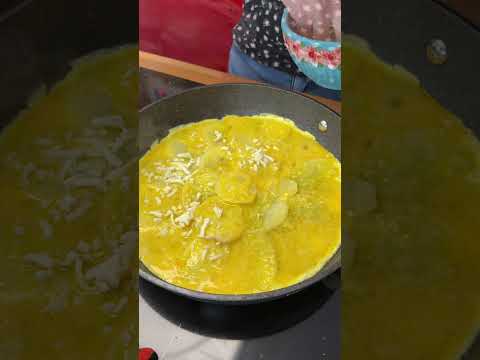 Se avete PATATE 🥔 e UOVA 🥚 in frigorifero preparate subito questa FRITATTA