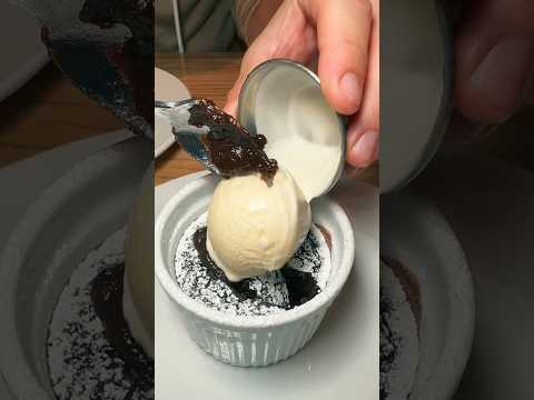 Chocolate molten lava cakes #shorts #youtubeshorts #cake