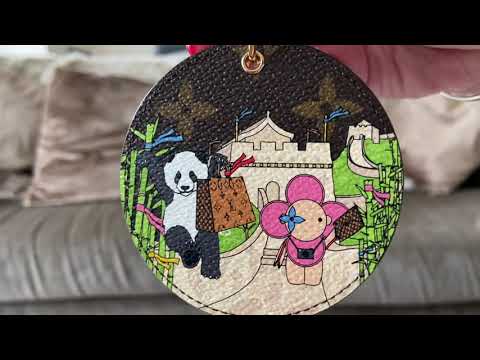 Louis Vuitton Christmas Animation 2021 Unboxing 💂‍♀️| Sarah Wallet & Bag Charm