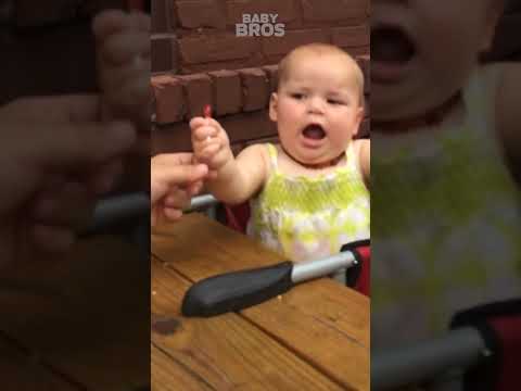 Can’t stop watching, baby's just too funny! 😂💛 #funnybaby #baby #laughs