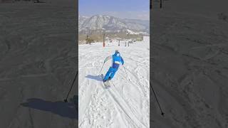 Spring Skiing at its best in Japan – Tsugaike! ☀️⛷️ Soft snow and blue skies!