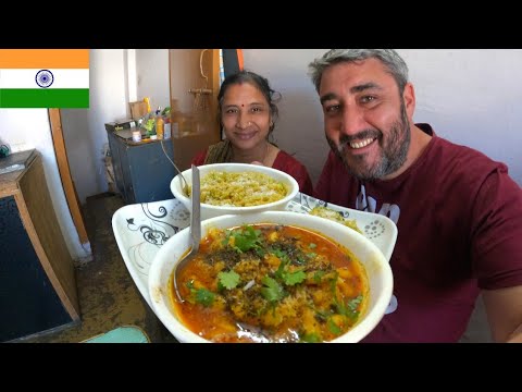 STUNNING!!! Home-Made Banana Coconut Curry & KASHMIRI Rice ❤️🇮🇳❤️