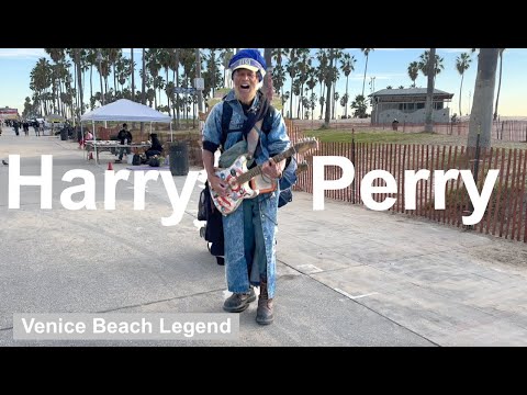 Venice Beach LEGENDARY  Singer HARRY PERRY sings a private serenade