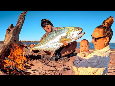 SURVIVING THE MANGROVES WITH A NEWBORN (Mosquito Attack) Catch and Cook