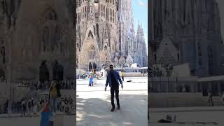 SAGRADA FAMILIA WORLDS BIGGEST CHURCH IN BARCELONA, SPAIN #shorts #viral #travel #travelvlog