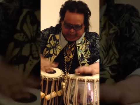 Unseen Video: Bappi Lahiri Tabla Performance #bappilahiri #tabla #shortvideo #shorts