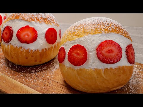 How to Make Sweet Bun with Cream  | Maritozzi Con La Panna Recipe