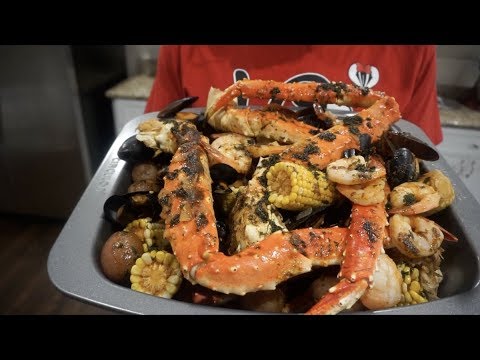 Low Country Boil | King Crab Legs | SEAFOOD BOIL | Southern Smoke Boss