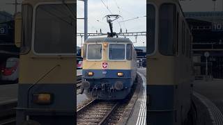 🚃 Der legendäre TEE Rheingold in Luzern: Die Re 421 387 führt die edlen TEE Wagen an. 🌟