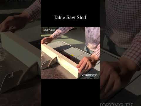 Table Saw Sled / Very Simple Woodworking #shorts