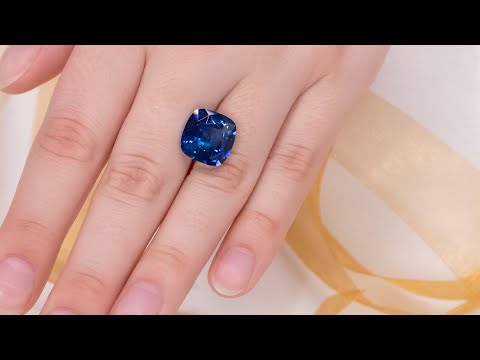 10 Carat Cushion Cut Ceylon Sapphire | The Village Goldsmith