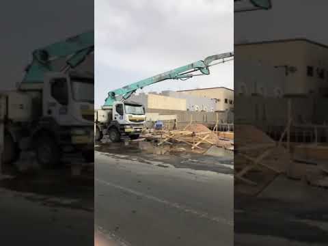 Machinery crane hoisting cement mortar  #construction #engineers #architecture #building #Shorts