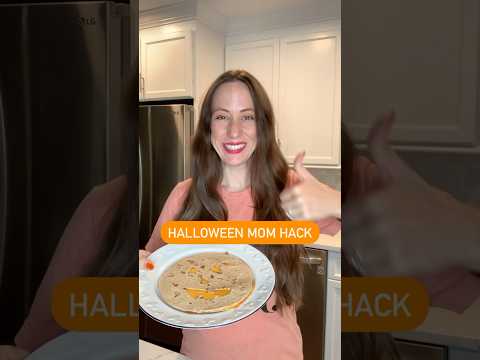 Let’s Make Jack-o-lantern quesadillas 🎃 #halloweenmomhack