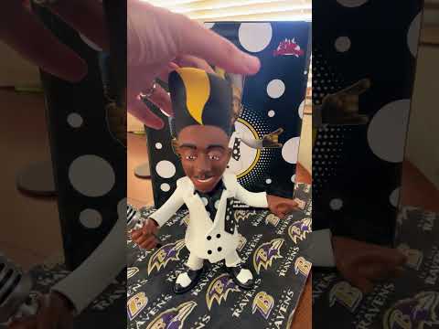 Soren Baker on Kwamé's "The Rhythm" S'Up Bighead Toy | #Shorts #sorenbaker #hiphop #hiphoptoys