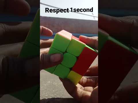 1 subscribe please Rubik's cube 24 turn solve in 1 second 🥈#youtubeshorts