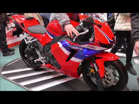 Honda 新型 CBR600RR 2024 Liquid-cooled 4-stroke DOHC 4-valve inline 4-cylinder engine