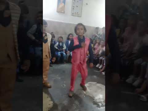 school program.live performance.acting.dancing.expression.b prak song.akshay kumar