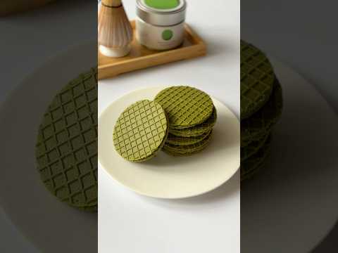 Matcha Stroopwafel | a treat to accompany your afternoon tea