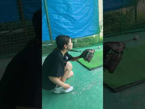 Tokyo gal practice catching Shohei Otani's balls