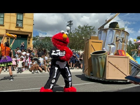 Sesame Street Halloween Parade at Sea World