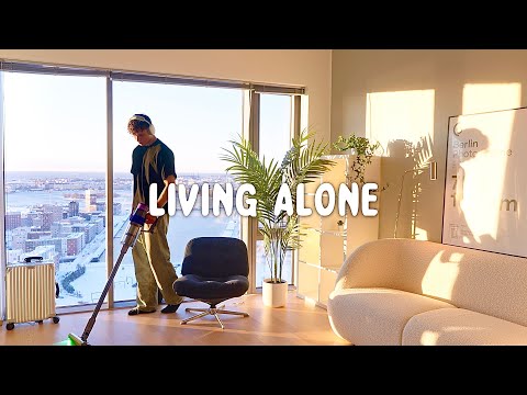 Getting Settled Into My New Apartment & Organizing My Life | Living Alone In My 20's