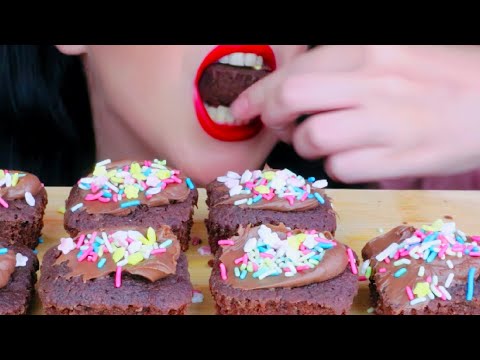 ASMR, Chocolate Brownie with Nutella, Eating Vlog, Mukbang 누텔라 초콜릿 브라우니, 먹기 @saltedcaramelasmr