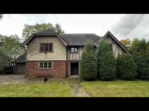 Doctor’s Creepy ABANDONED Tudor Mansion Forgotten For Over 20 Years | STRAIGHT OUT OF A HORROR MOVIE