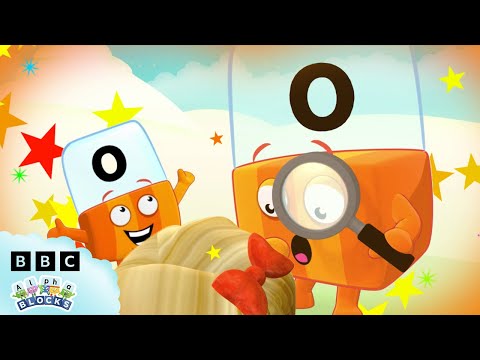 Alphablock O Sings a Song! 🟧 | Letter of the Week | Learn to Spell | @officialalphablocks