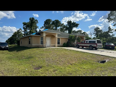 Investment Opportunity Lehigh Acres Duplex!