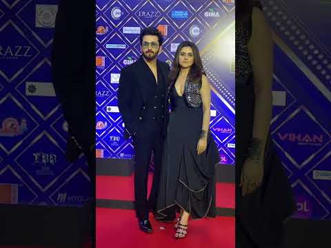 DD and Ridhi at Iconic Gold Awards😍#dheerajdhoopar #ridhidogra