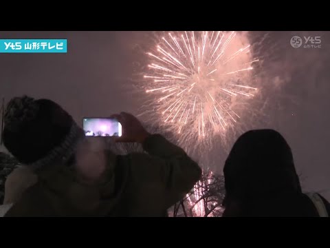 冬の花火大会　2000発が冬の夜を彩る