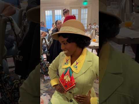 Tiana’s Bayou Adventure Character Costume at 1900 Park Fare! #tianasbayouadventure #tiana