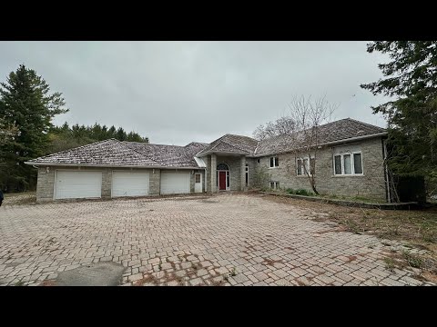 Mysterious ABANDONED 1990’s Dream Mansion Left In The Woods For Years | THEY EVEN LEFT THEIR CARS