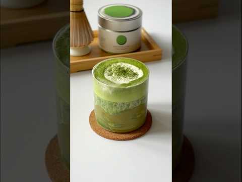 Pistachio Vanilla Matcha Latte | warm and comforting matcha recipe!