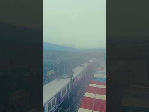 Mumbai Local Train Heavy Rain 🌦️