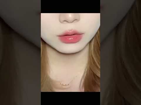 perfect glossy lips#makeup #makeuptutorial #makeuptips #makeuproutine #lipmakeup #lipmakeuptutorial