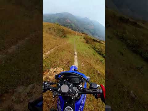 Single trails. 🙌🏻 For days. 🏍️💨💯