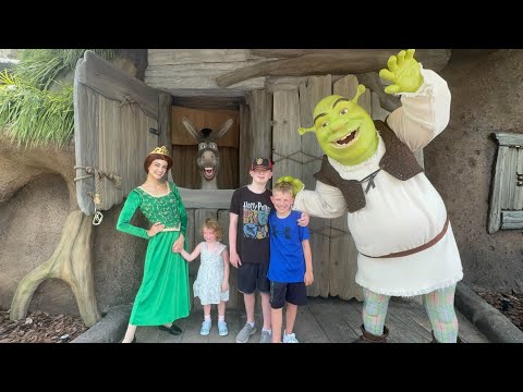 Shrek's Swamp Meet with Shrek, Fiona and Donkey!