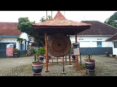 SUASANA ISTANA BUNGKARNO BLITAR @Tawon Lanceng chanel