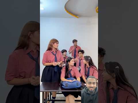 SCHOOL TEACHER KI PARTIALITY #schoollifecomedy #schoollifeshorts #schoollife #ytshorts #shortsfeed