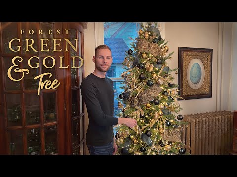 Christmas Tree Decorating - Forest Green & Gold Dining Room Christmas Tree - Christmas Tree Ribbon