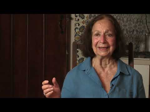 Claudia Roden - Collecting handwritten recipes (33/155)