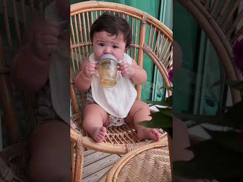 Neelofa || Muhammad Bilal || Masyaallah bilal gebu nya , bilal favorite sippy cup