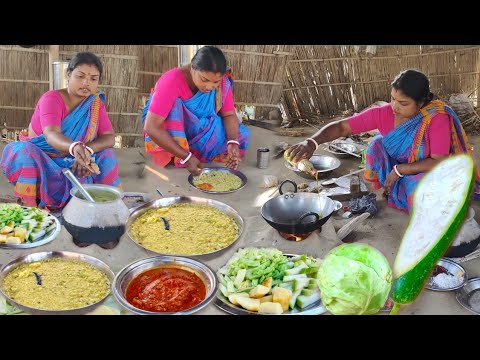 Delicious khichdi with coconut and tomato mix chutney recipe | Bengali style khichdi recipe