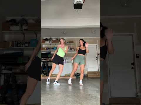 Shuffling at 18 weeks pregnant❤️ #momswhodance #shuffle #pregnancy