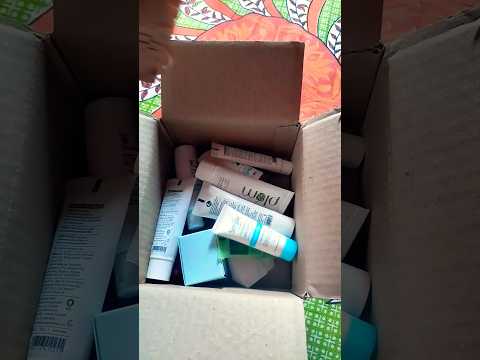 Smytten unboxing video #views_viral_video_subscribers_grow #smyttenfreesample #subscribetomychannel