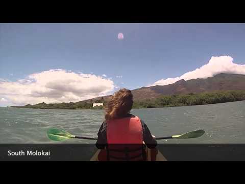 Kayaking South Molokai with Molokai Outdoors