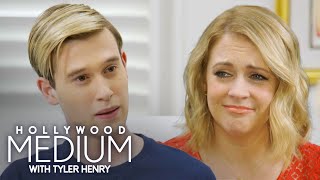 Tyler Henry Reads Christian Skeptic Melissa Joan Hart | Hollywood Medium | E!