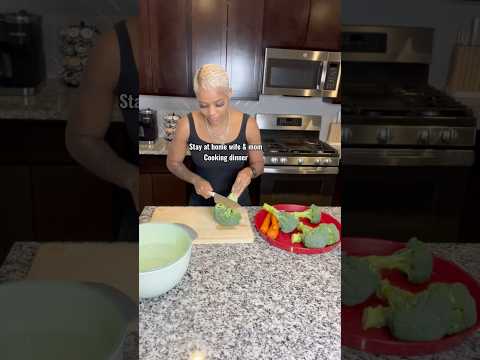 #cooking #dinner Salmon Broccoli & Carrot Pasta #shortvideo #foryou #explore #family #foodie #